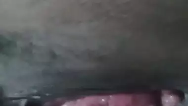Close up selfie video of desi bhabhi showing nude body