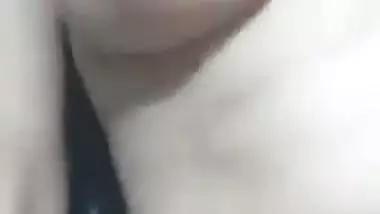 Beautiful girl shoots her desi nude MMS for her lover