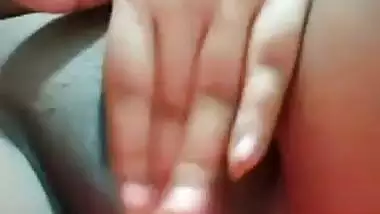 Kolkata milf shows boobs and pussy on Desi video call sex