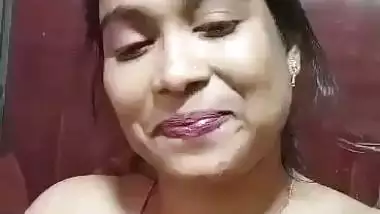 Married bhabhi video making of nude body showing
