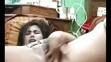 Horny slut masturbating fuck holes for double pleasure