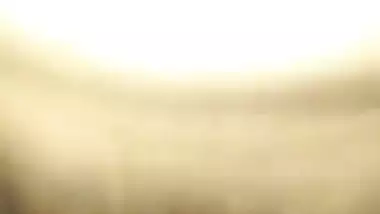 Pakistani naked babe rides on her lover’s dick