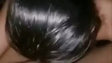 Desi bhabhi poses for XXX video where she has her hairy pussy scored