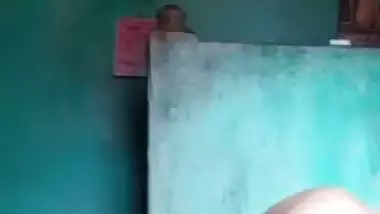 Indian village hottie – Desi nude acrobat show