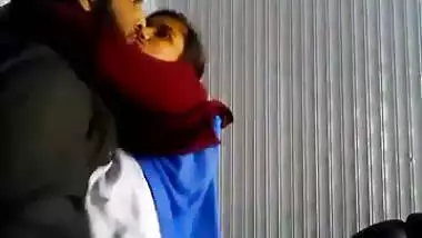 Maulana fucks an 18-year-old girl in Pakistani sex MMS
